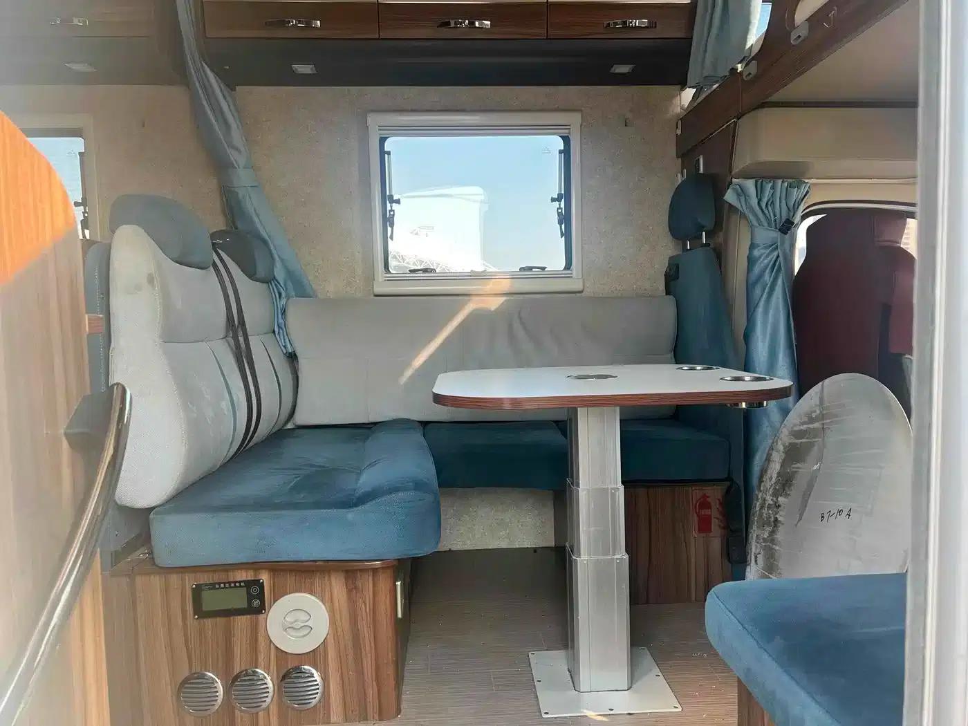 SAIC MAXUS V80 RV 2021 Model 2.0T Traveler V80 Self-propelled Type B Motorhome Comfort Edition with Transverse Bed — миниатюра 12