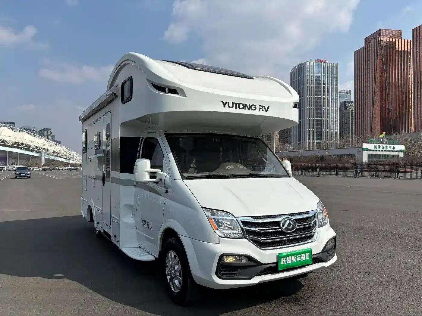 SAIC MAXUS V80 RV 2021 Model 2.0T Traveler V80 Self-propelled Type B Motorhome Comfort Edition with Transverse Bed — миниатюра 3