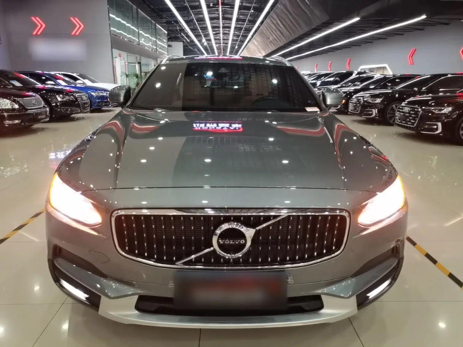 Volvo V90 2020 Cross Country T5 AWD Smart Range Edition — миниатюра 2