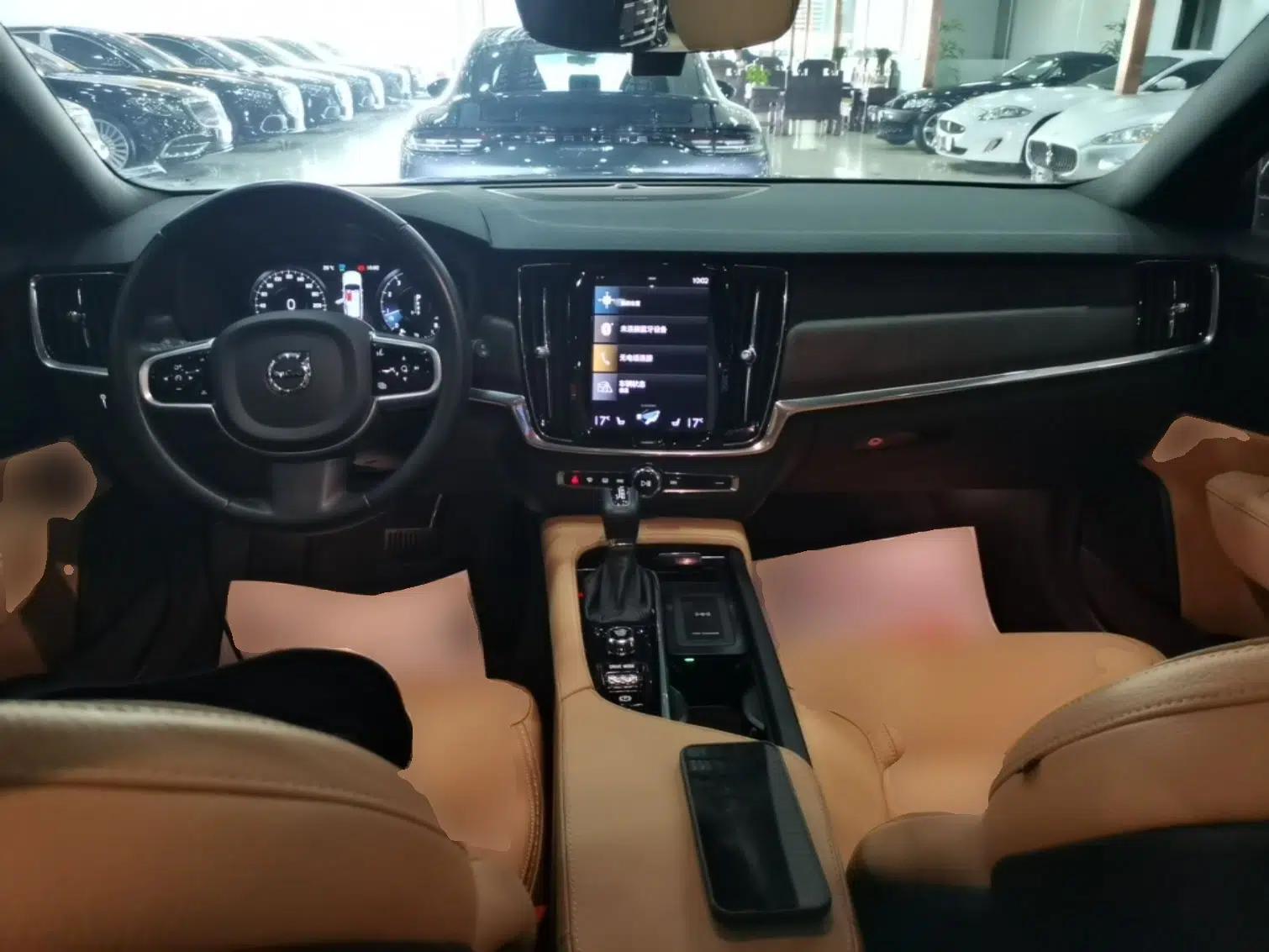 Volvo V90 2020 Cross Country T5 AWD Smart Range Edition — миниатюра 13