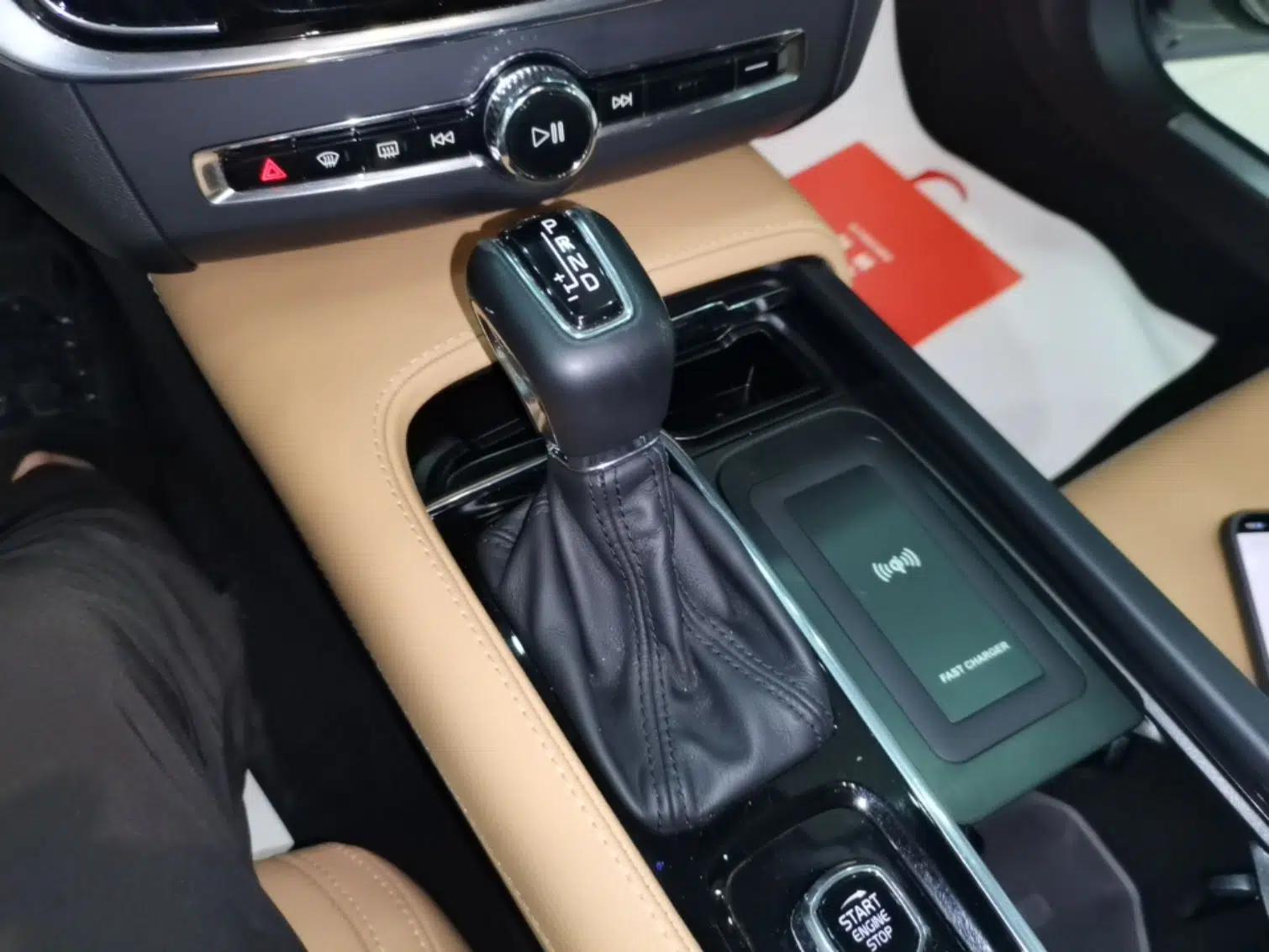 Volvo V90 2020 Cross Country T5 AWD Smart Range Edition — миниатюра 17