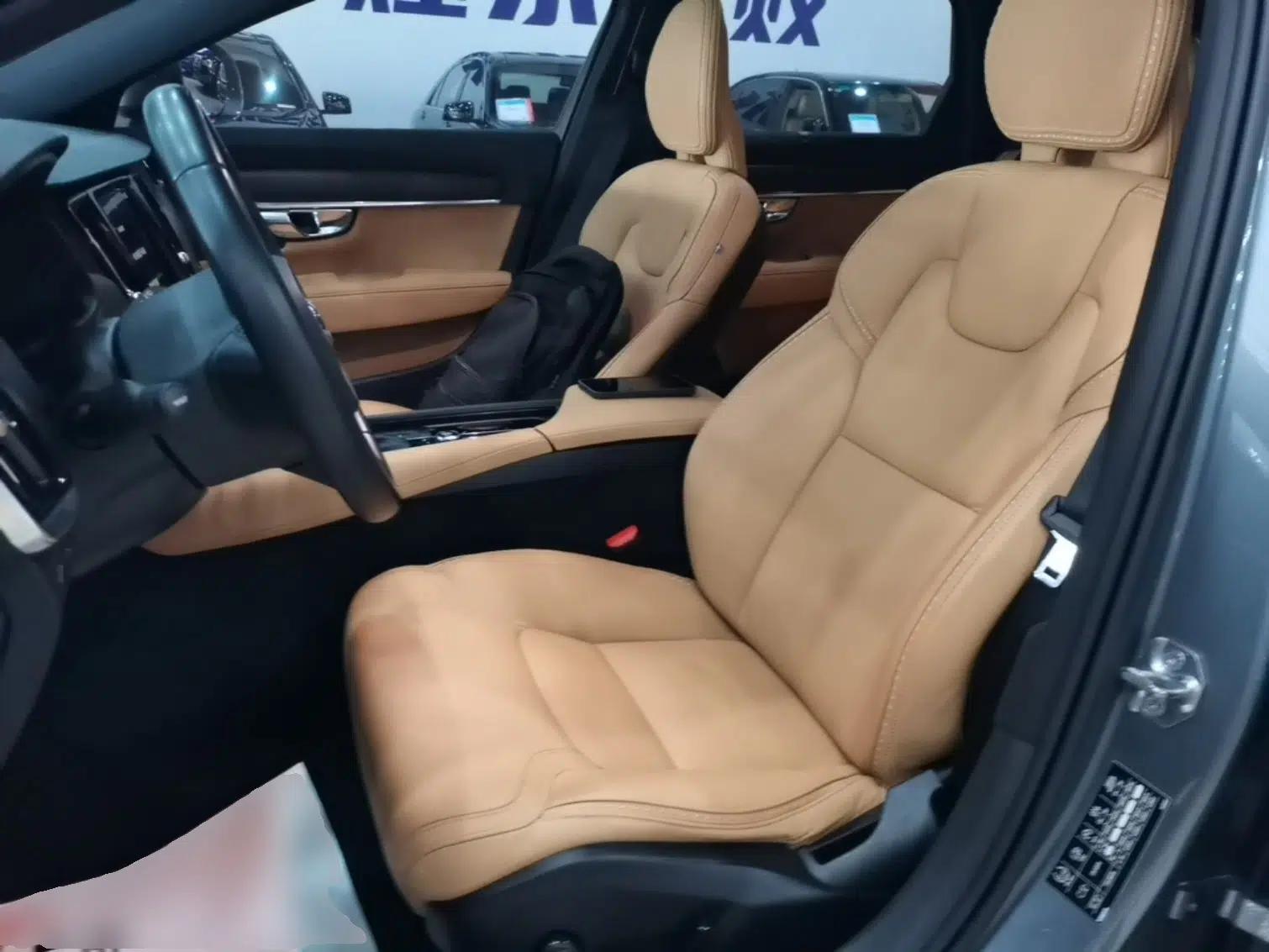 Volvo V90 2020 Cross Country T5 AWD Smart Range Edition — миниатюра 18