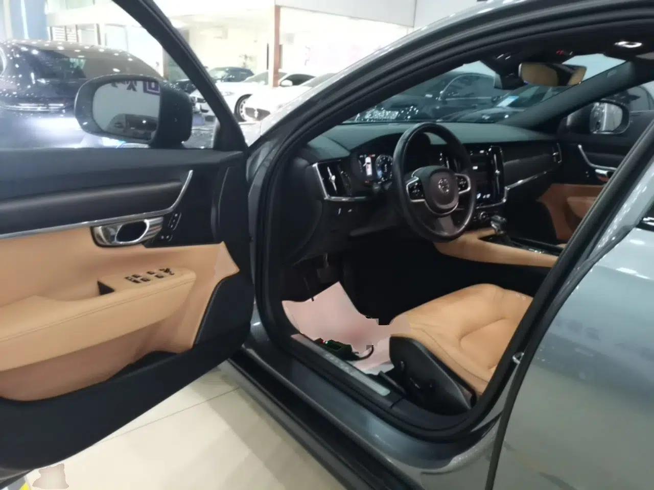 Volvo V90 2020 Cross Country T5 AWD Smart Range Edition — миниатюра 19