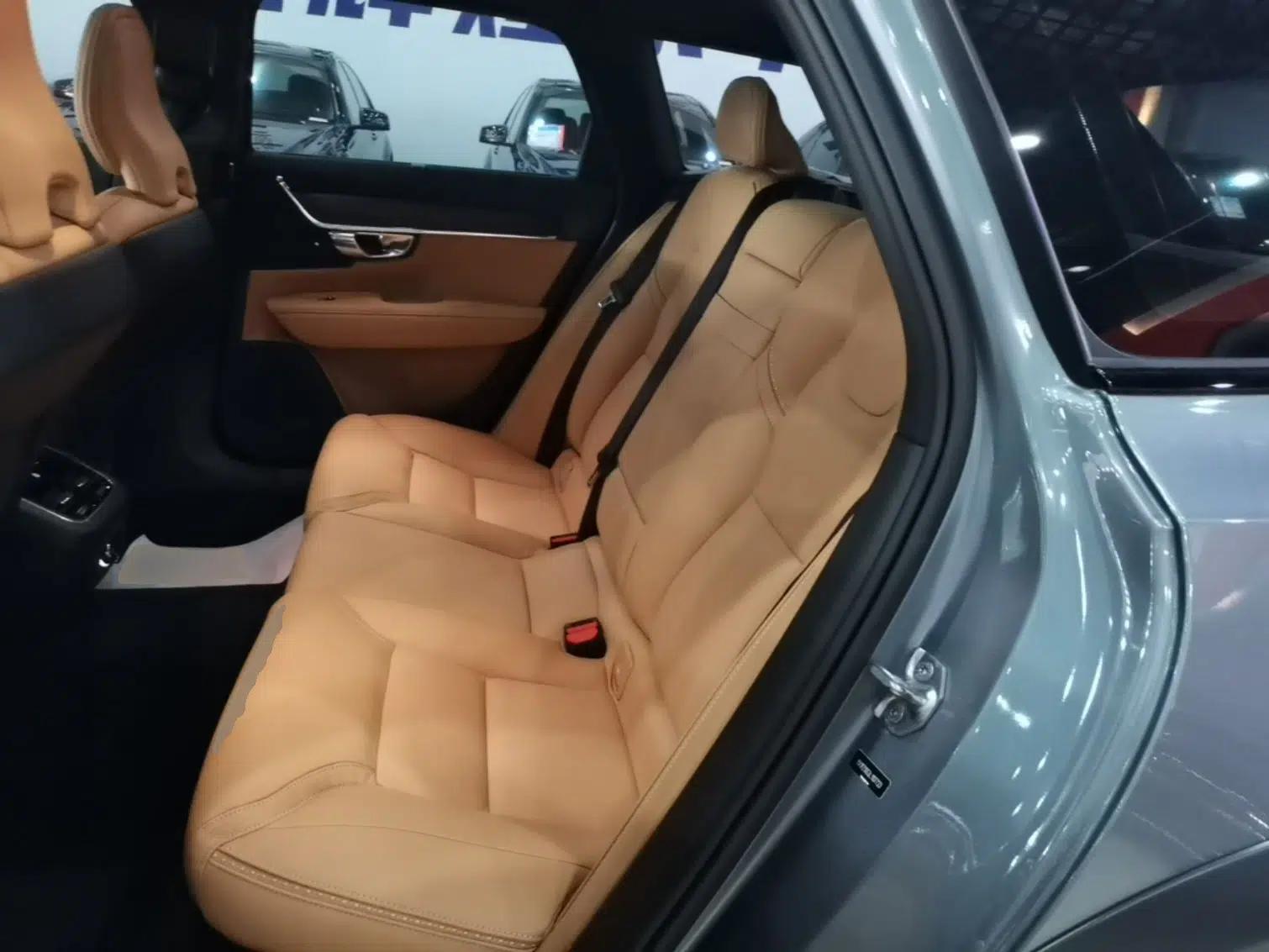 Volvo V90 2020 Cross Country T5 AWD Smart Range Edition — миниатюра 20