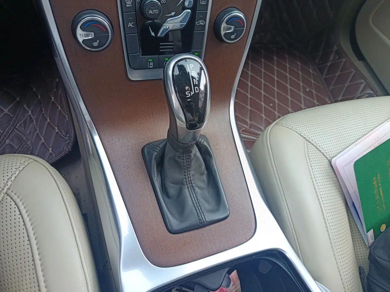 Volvo S80L 2014 2.0T T5 Smart Luxury Edition — миниатюра 15