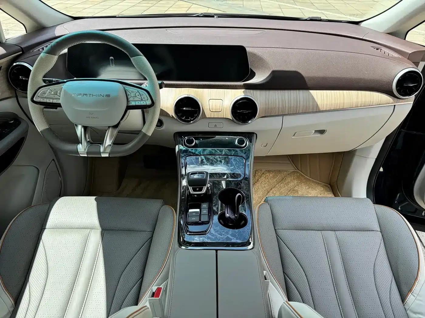 Fengxing Yacht 2022 1.5T DCT Wave Chaser Edition — миниатюра 10