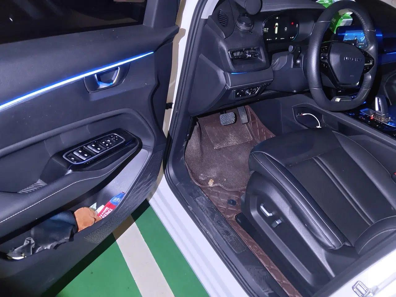 Wuling Victory 2020 1.5T CVT Flagship Edition — миниатюра 19