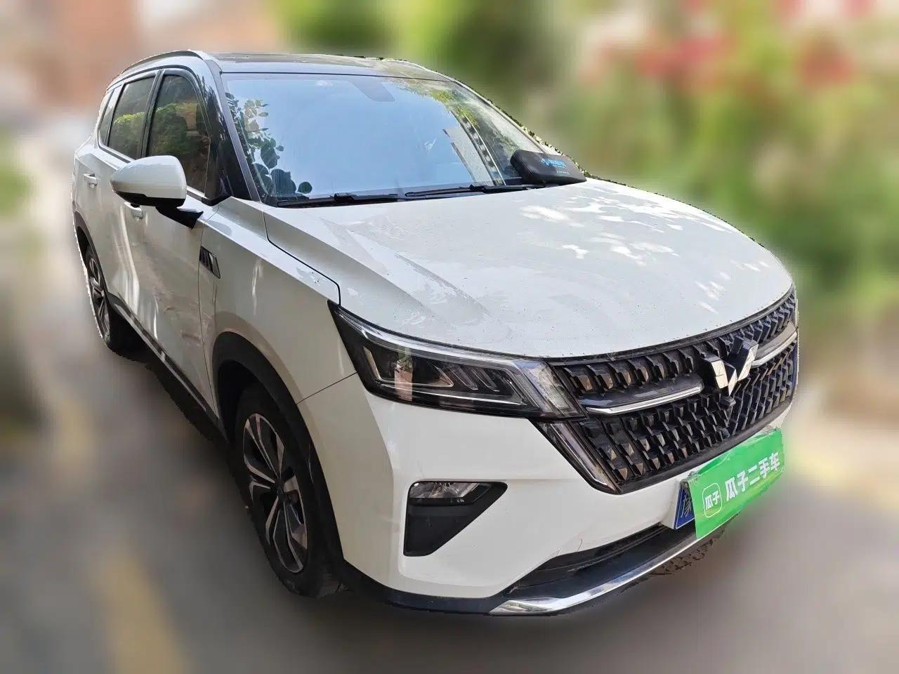 Wuling Asta 2021 1.5T CVT Starlight Edition — миниатюра 3