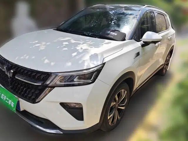 Wuling Asta 2021 1.5T CVT Starlight Edition