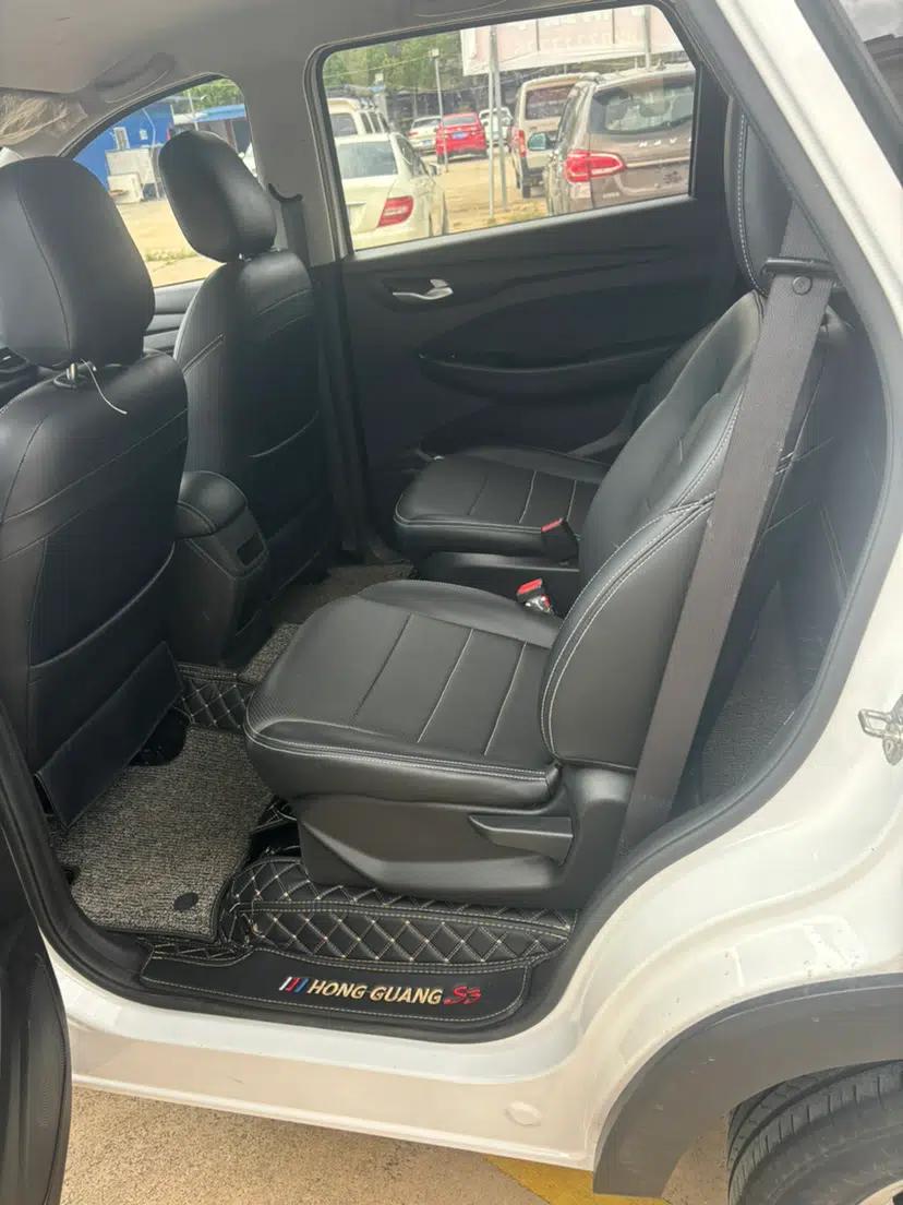 Wuling Hongguang S3 2018 1.5L Manual Standard Version China V Standard — миниатюра 9