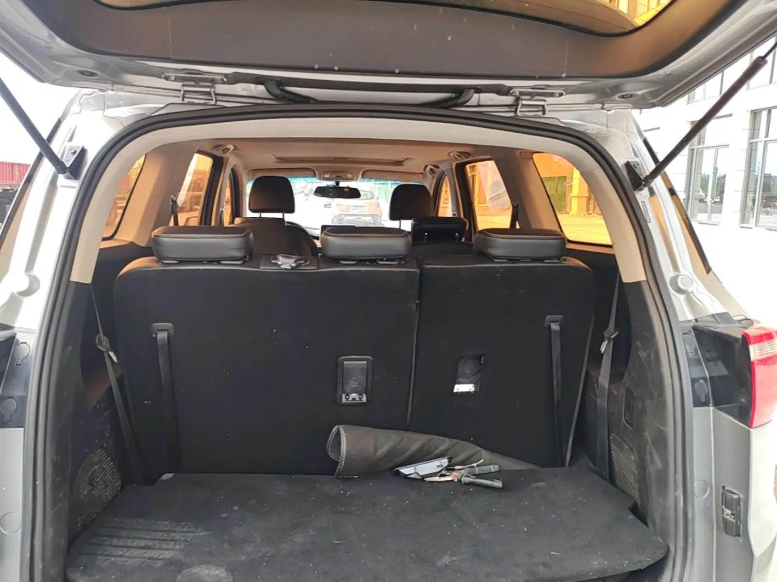 Wuling Hongguang S3 2018 1.5L Manual Luxury Model China V Standard — миниатюра 22