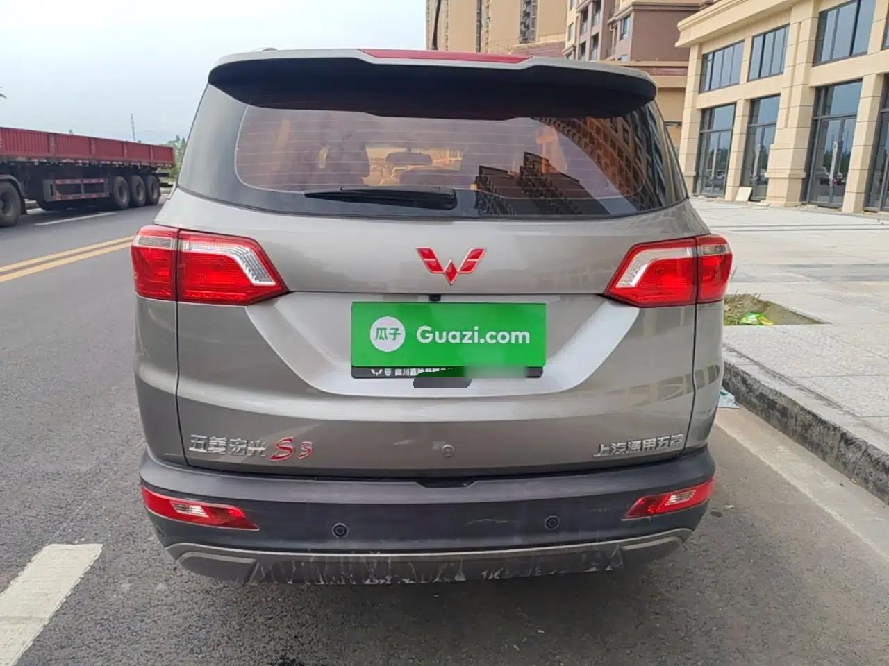 Wuling Hongguang S3 2018 1.5L Manual Luxury Model China V Standard — миниатюра 5