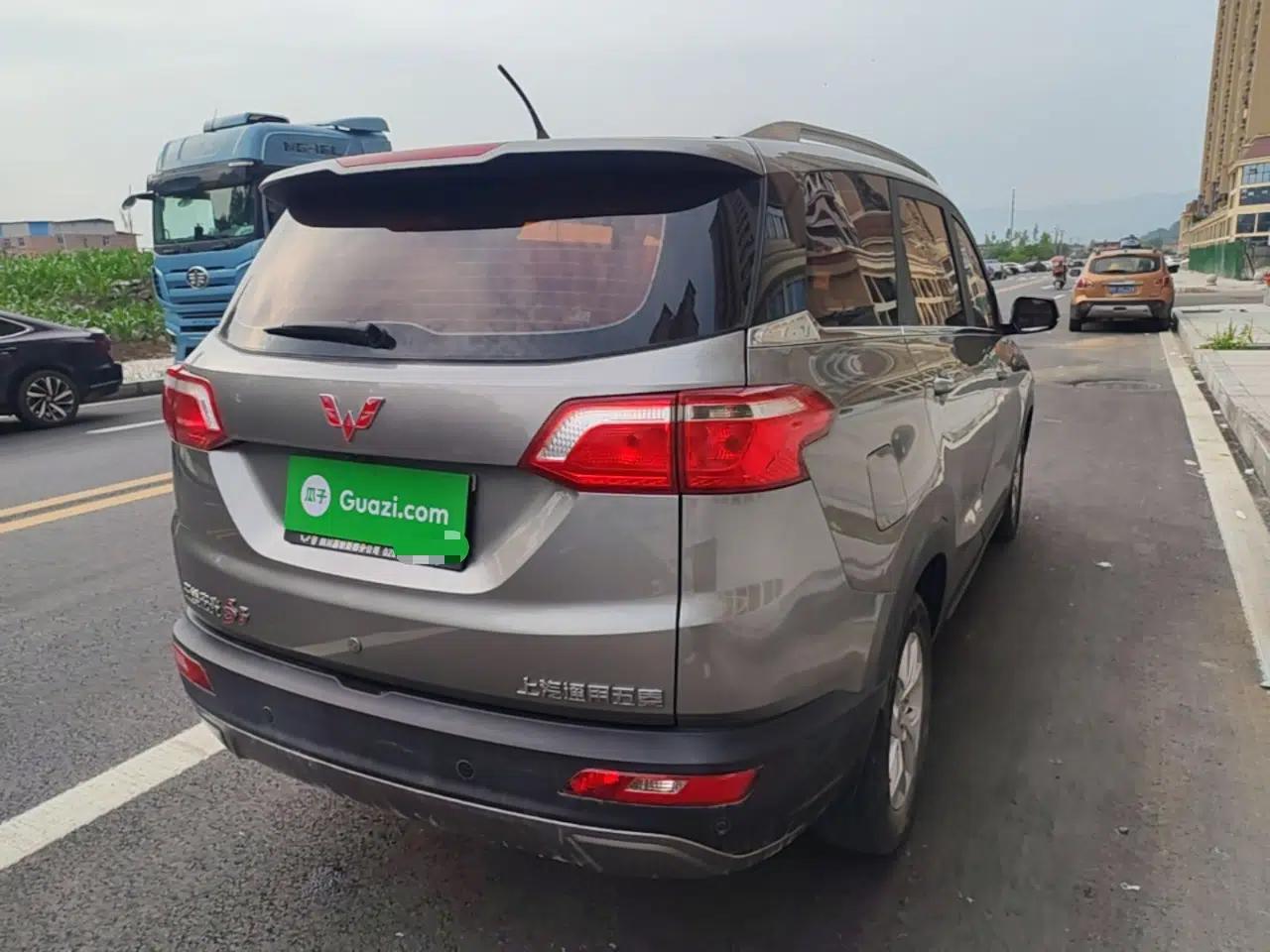 Wuling Hongguang S3 2018 1.5L Manual Luxury Model China V Standard — миниатюра 6