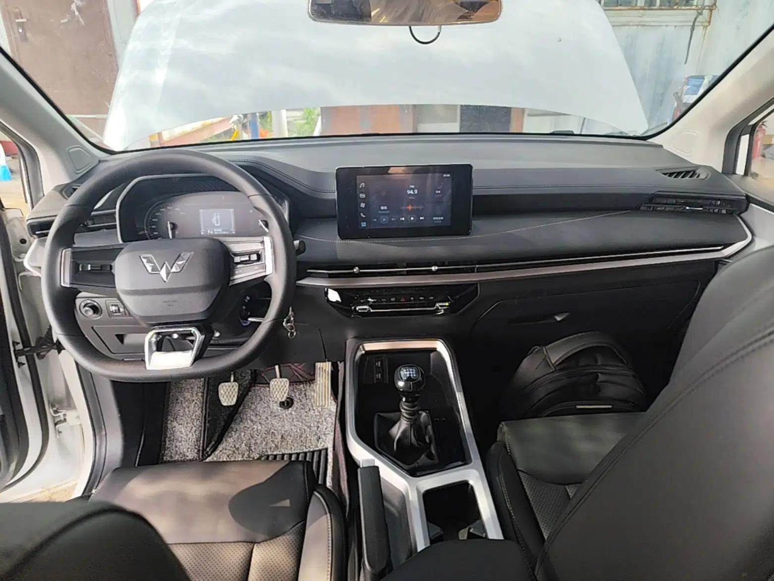 Wuling Jiachen 2022 1.5T Manual Light Enjoyment Dynamic Version — миниатюра 13