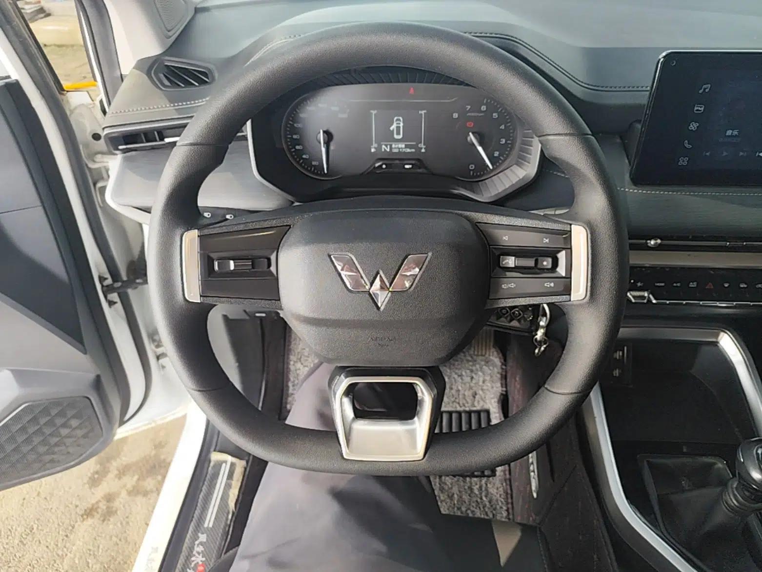 Wuling Jiachen 2022 1.5T Manual Light Enjoyment Dynamic Version — миниатюра 14