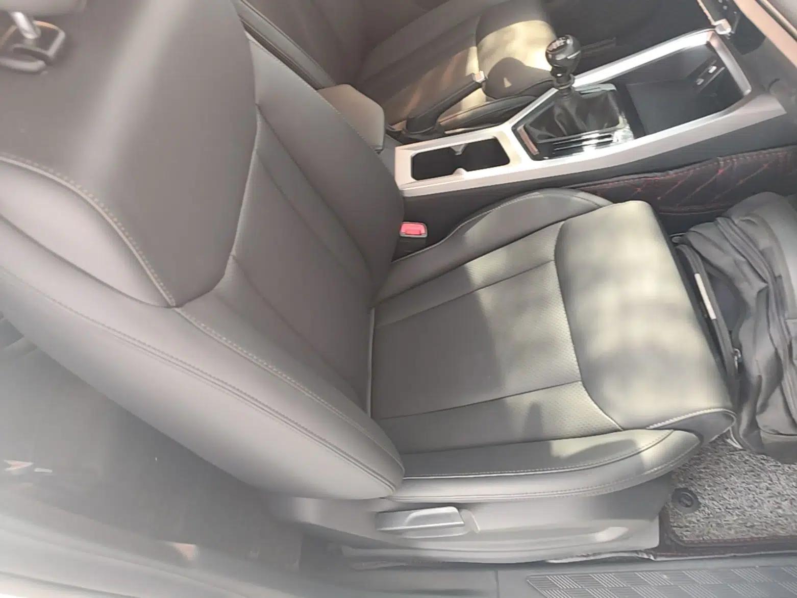 Wuling Jiachen 2022 1.5T Manual Light Enjoyment Dynamic Version — миниатюра 23
