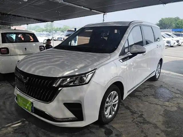 Wuling Jiachen 2022 1.5T Manual Light Enjoyment Dynamic Version