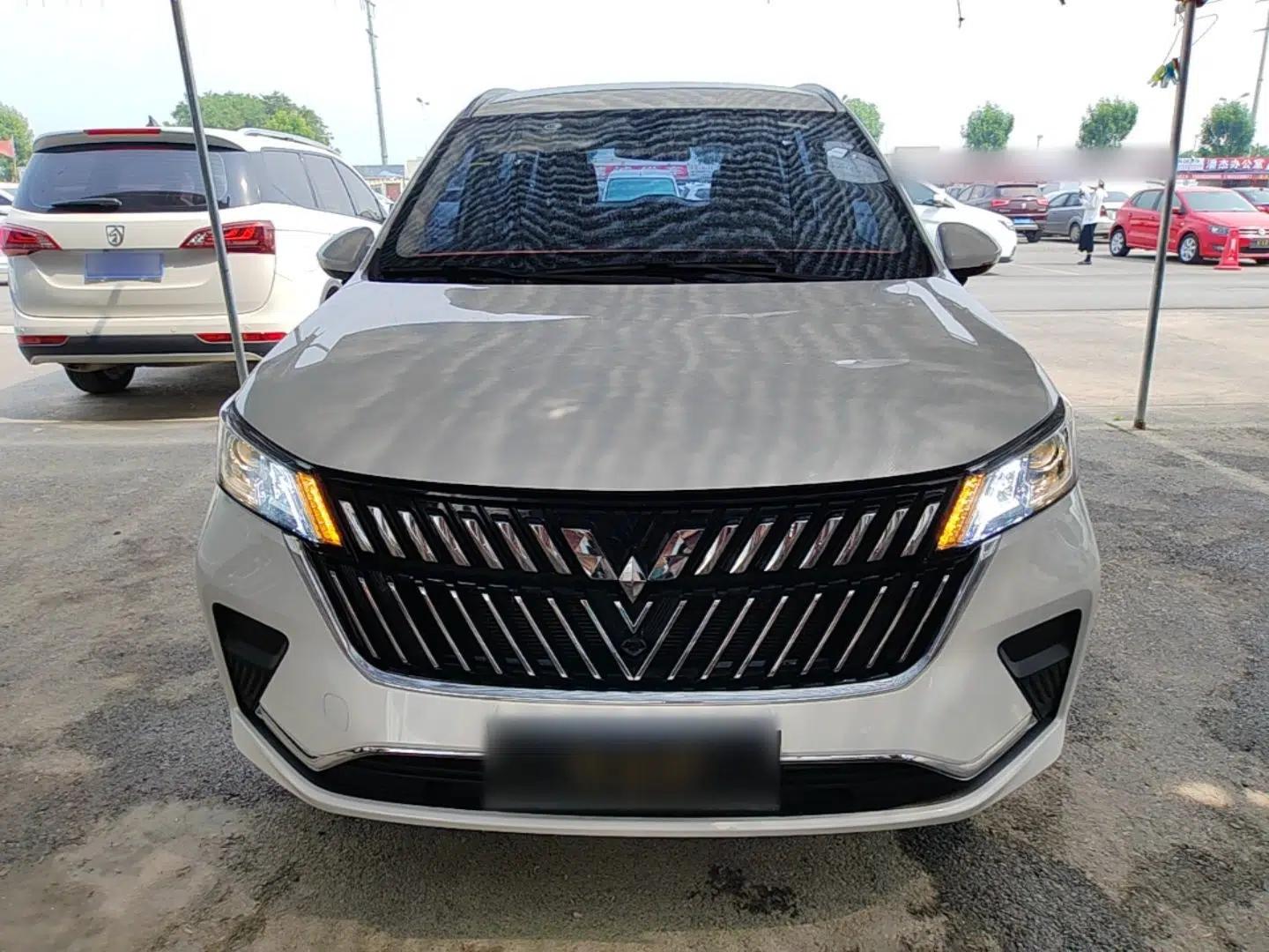 Wuling Jiachen 2022 1.5L Manual Comfort Edition — миниатюра 2