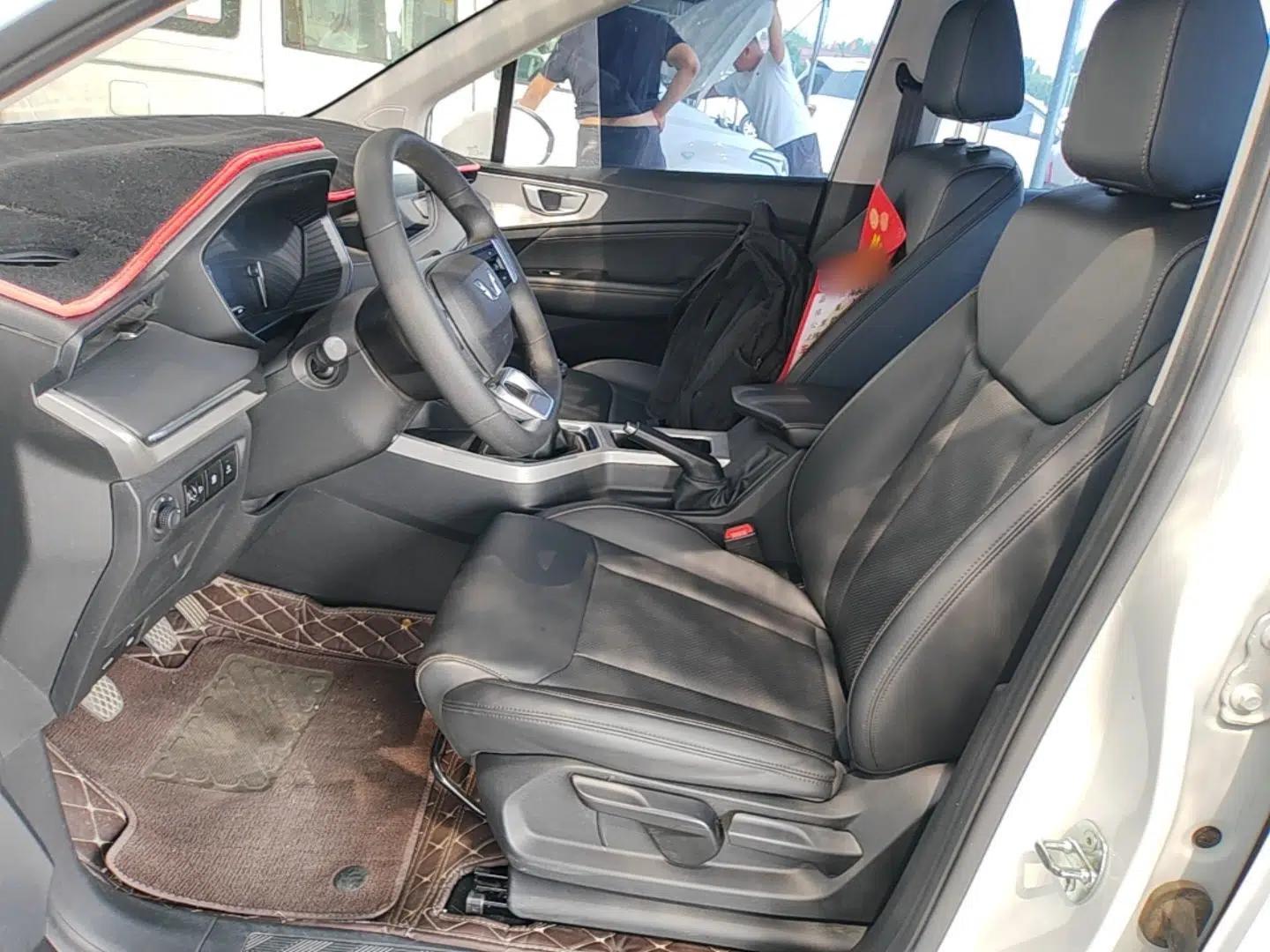 Wuling Jiachen 2022 1.5L Manual Comfort Edition — миниатюра 18