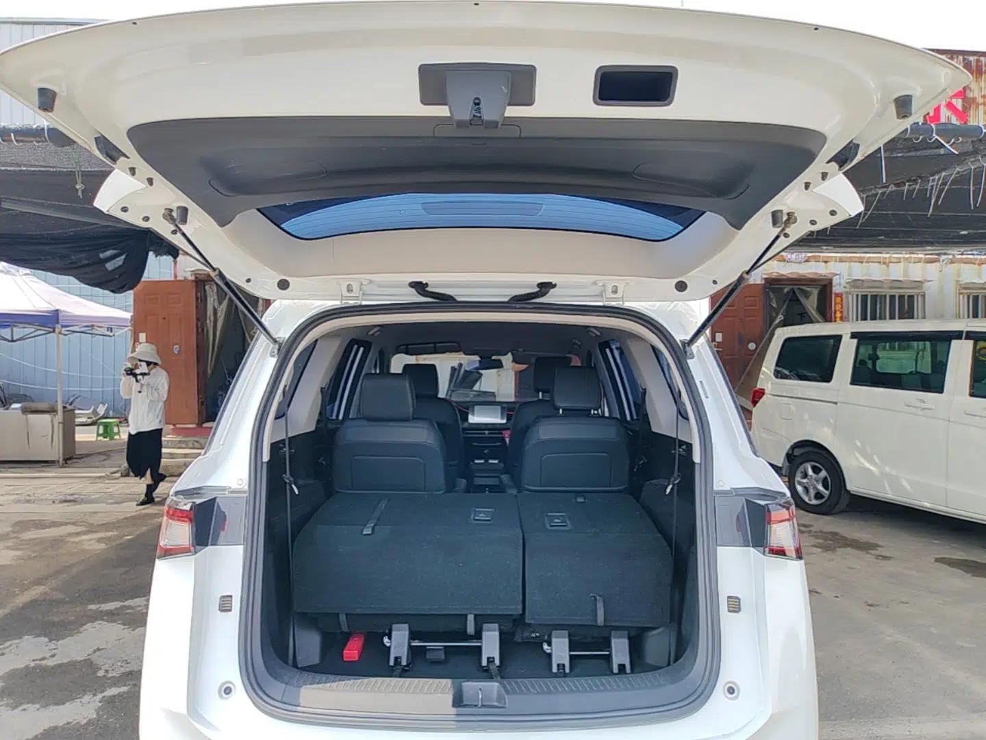 Wuling Jiachen 2022 1.5L Manual Comfort Edition — миниатюра 22