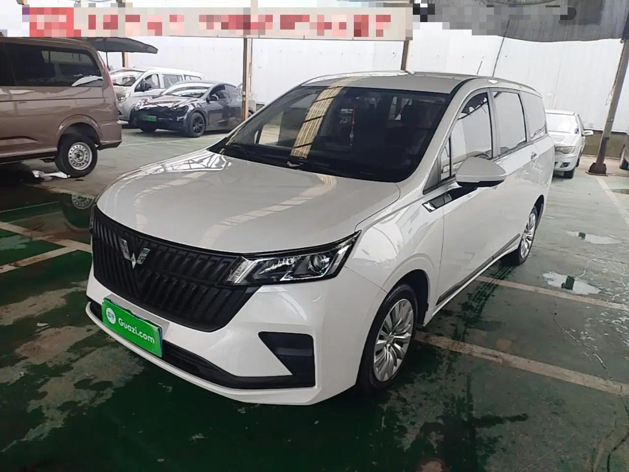 Wuling Jiachen 2022 1.5L Manual Enjoyment Elite Model — миниатюра 1