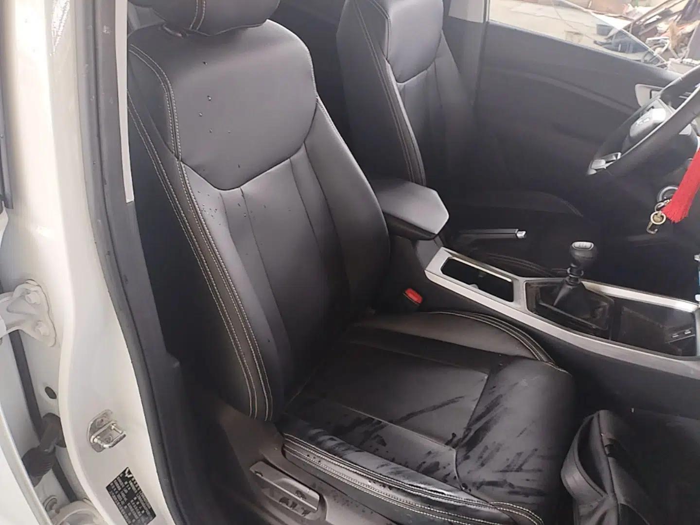 Wuling Jiachen 2022 1.5L Manual Enjoyment Elite Model — миниатюра 23