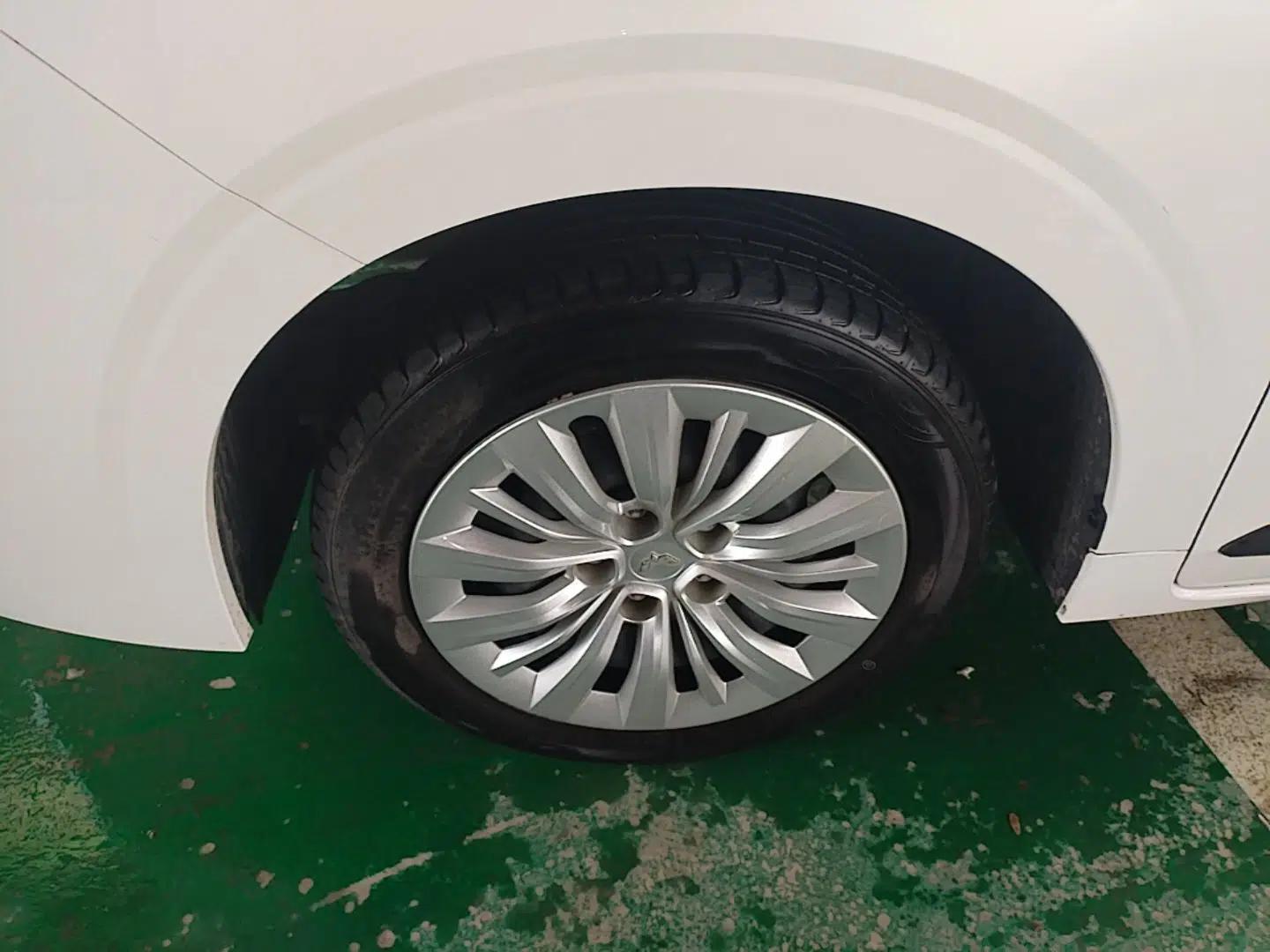 Wuling Jiachen 2022 1.5L Manual Enjoyment Elite Model — миниатюра 8