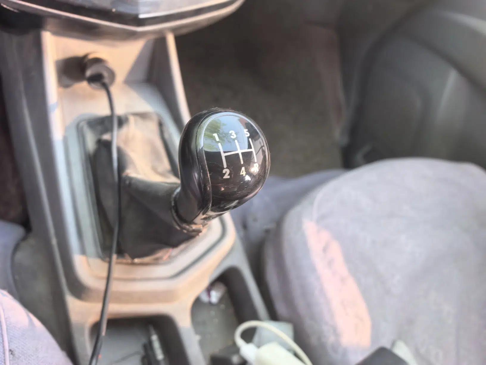 Wuling Zhengcheng 2015 1.5L Comfort L3C — миниатюра 15