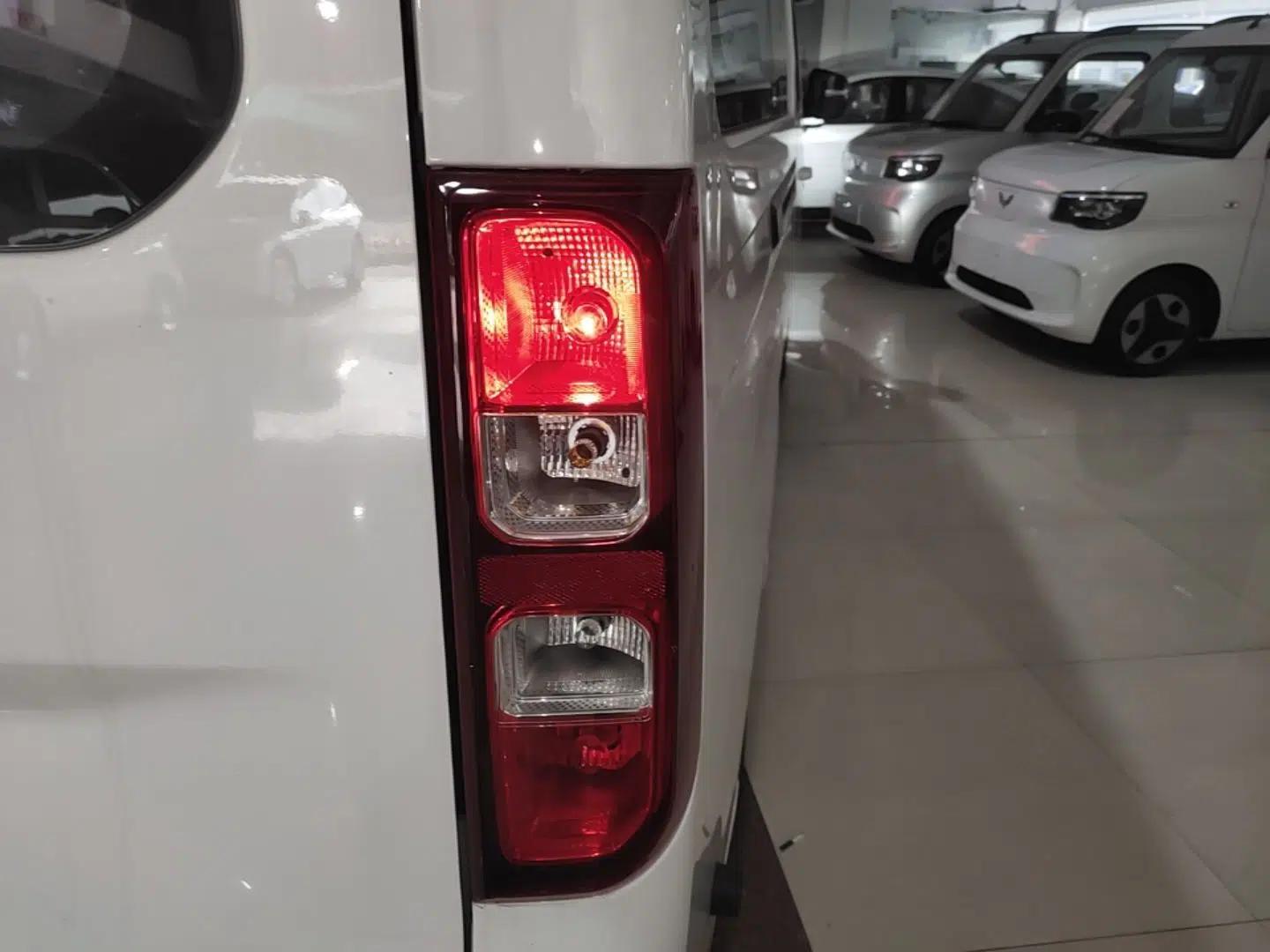 Wuling Yangguang 2025 Model 400km Bus Edition—Comfort Edition — миниатюра 7