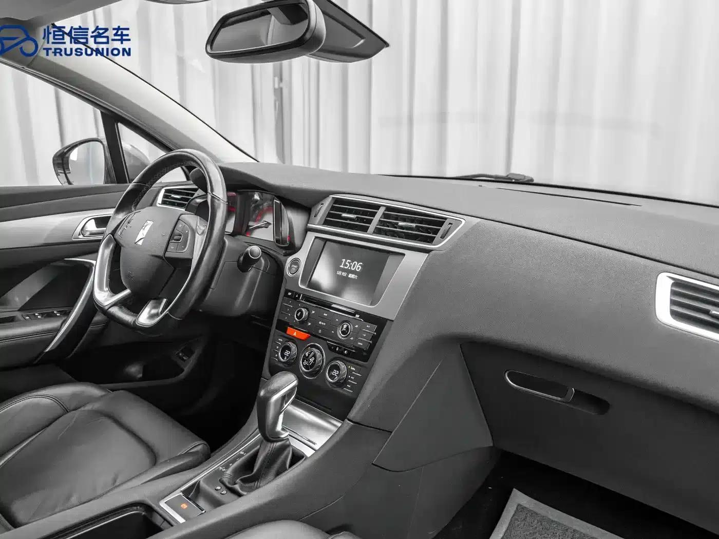 DS 5LS 2014 1.6T Luxury Edition THP160 — миниатюра 14