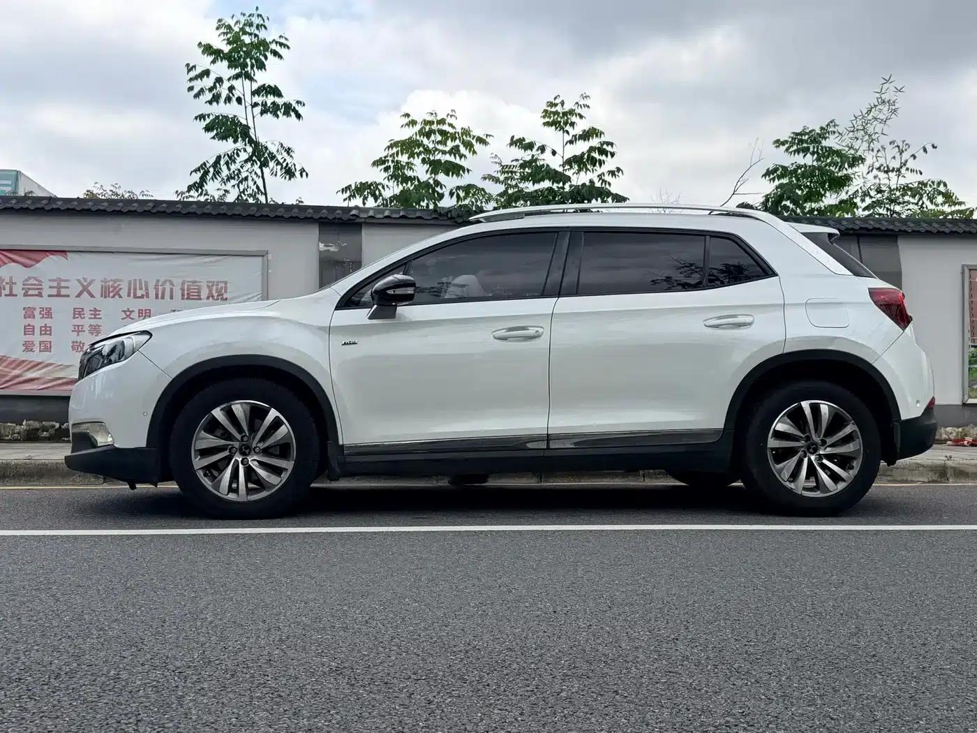 DS 6 2016 1.6T Luxury Edition THP160 — миниатюра 3