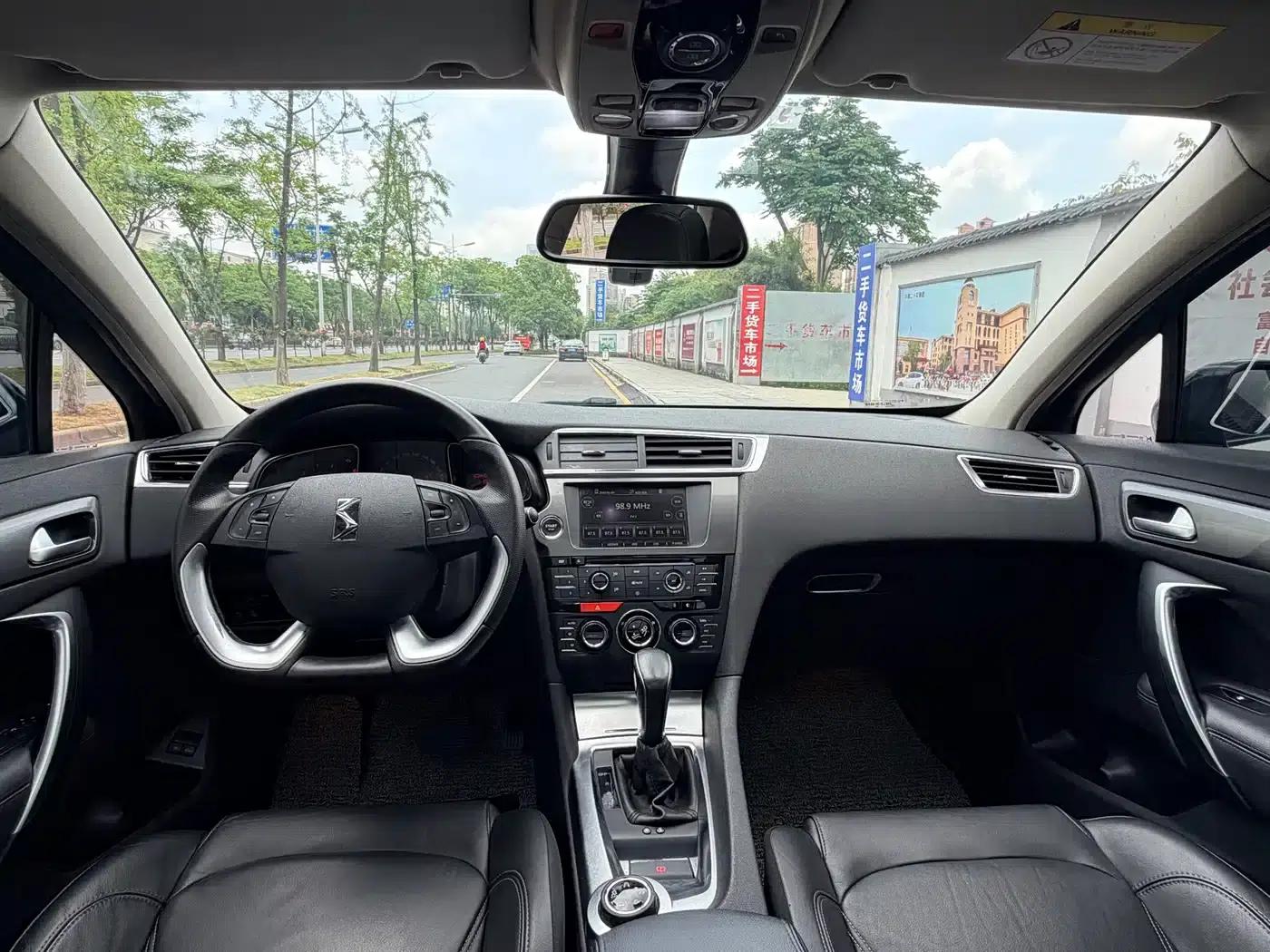 DS 6 2016 1.6T Luxury Edition THP160 — миниатюра 10