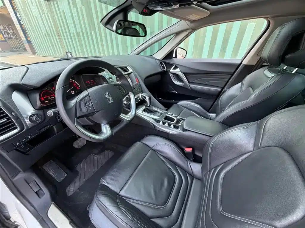DS 5 2014 1.6T Luxury Edition THP160 — миниатюра 3