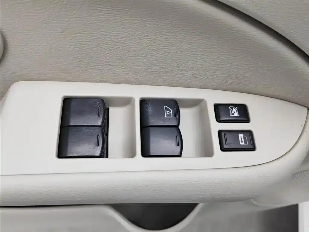 Dongfeng Fengshen A60 2016 Model 1.4T Manual Premium Edition — миниатюра 9