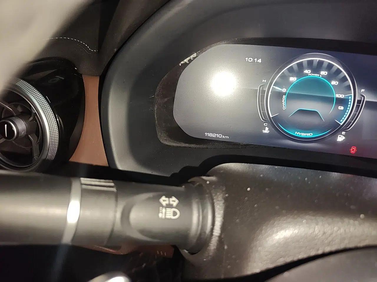 Wey VV7 New Energy 2020 PHEV 2.0T Flagship Model — миниатюра 13