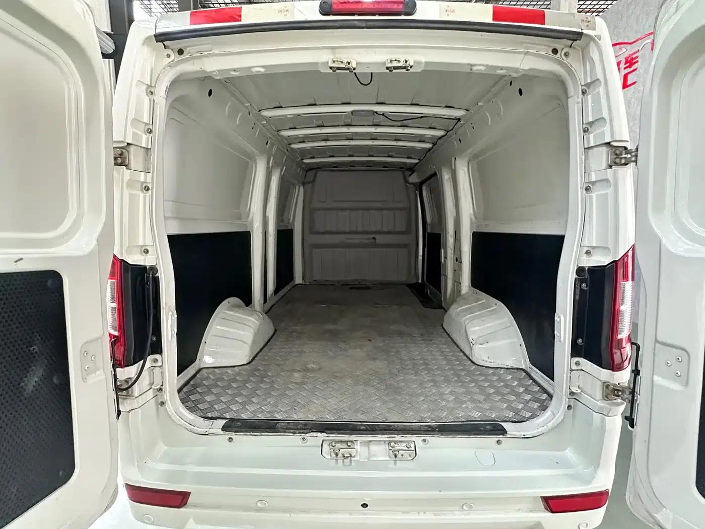EM27 2024 Model, EVE Energy, 41.86kWh — миниатюра 8