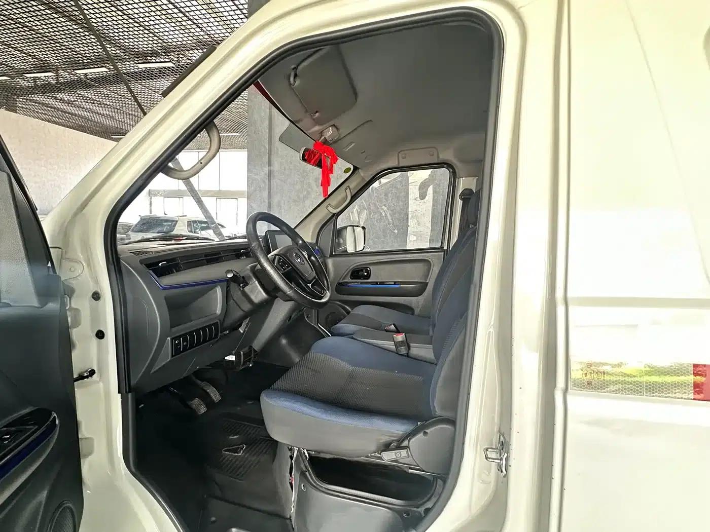 EM27 2024 Model, EVE Energy, 41.86kWh — миниатюра 10