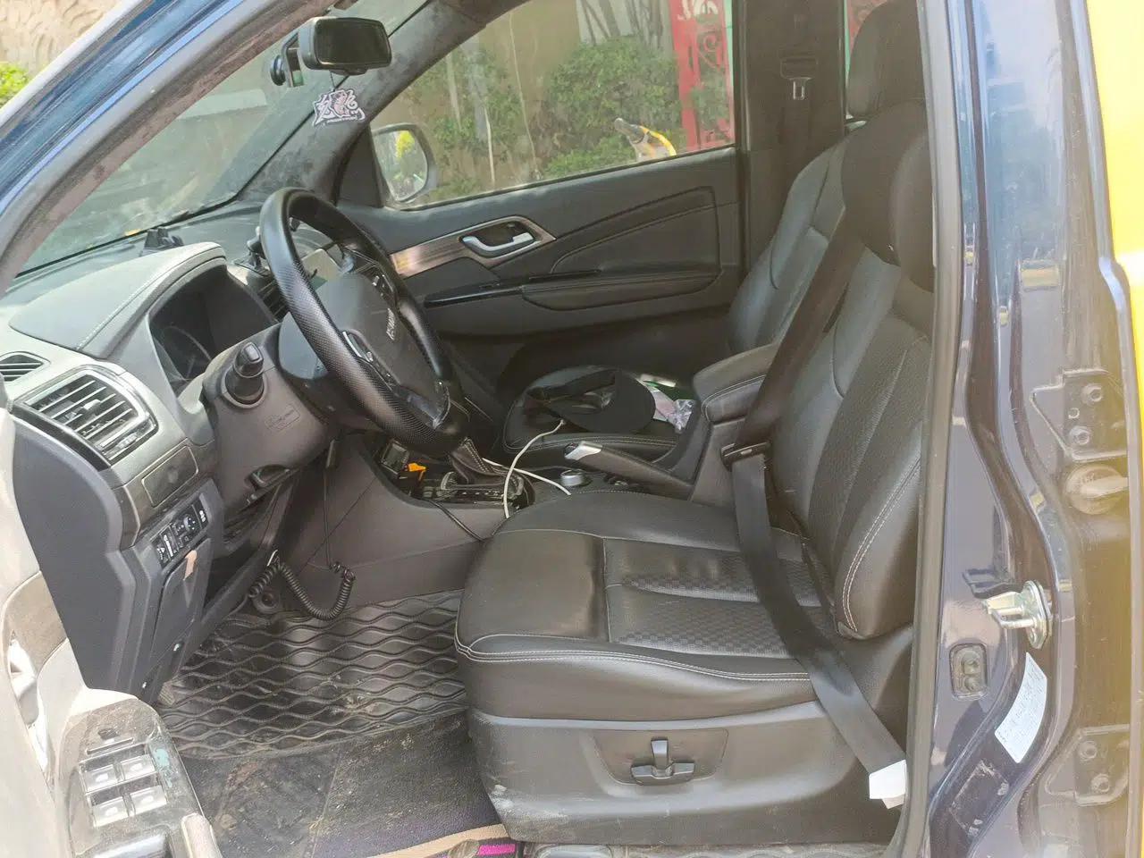 Isuzu D-MAX 2019 3.0T Four-Wheel Drive Automatic Ultra-Luxury Version 4JJ1-TC HI — миниатюра 16