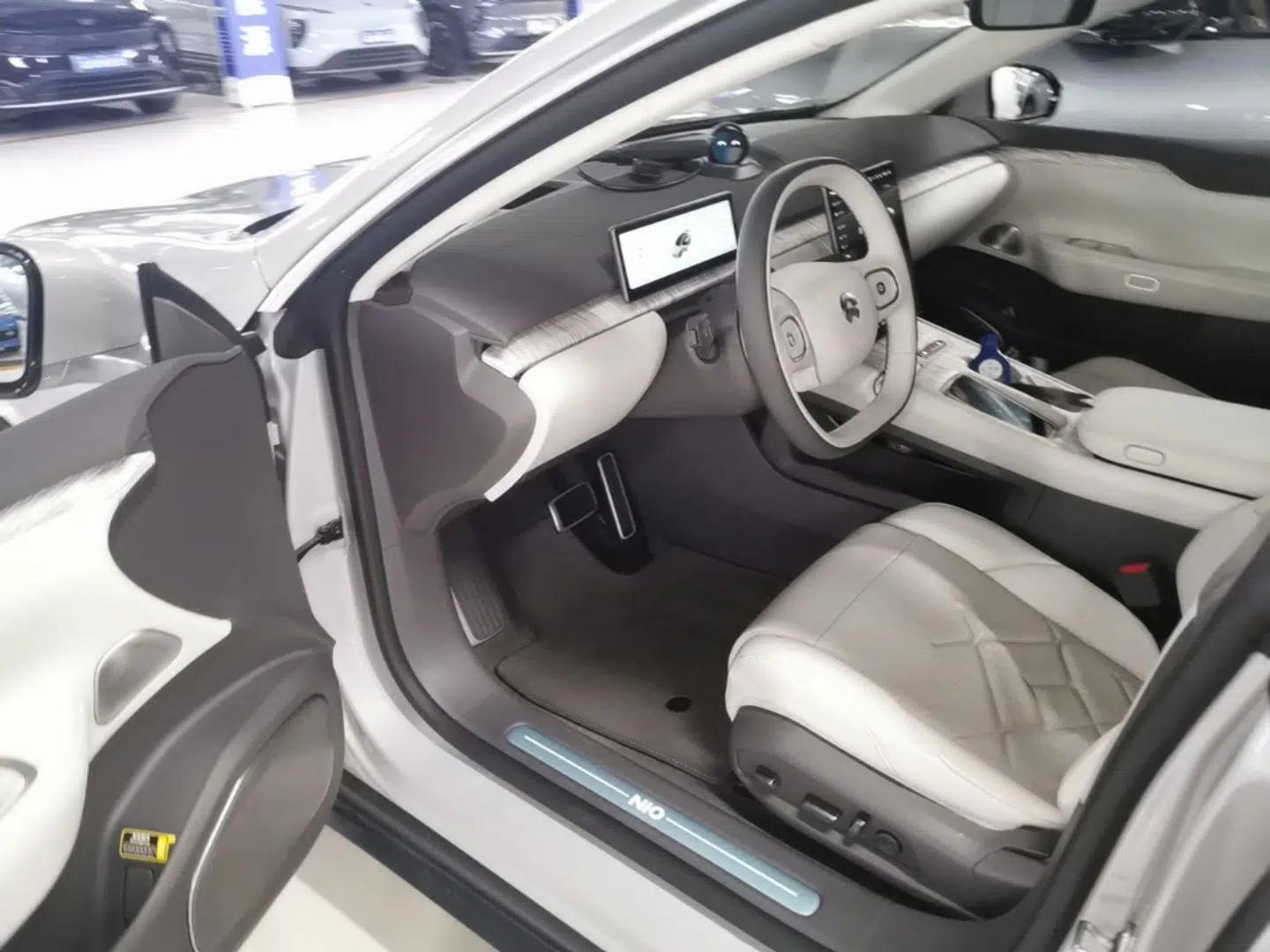 Nio ET7 2022 100kWh First Edition — миниатюра 18
