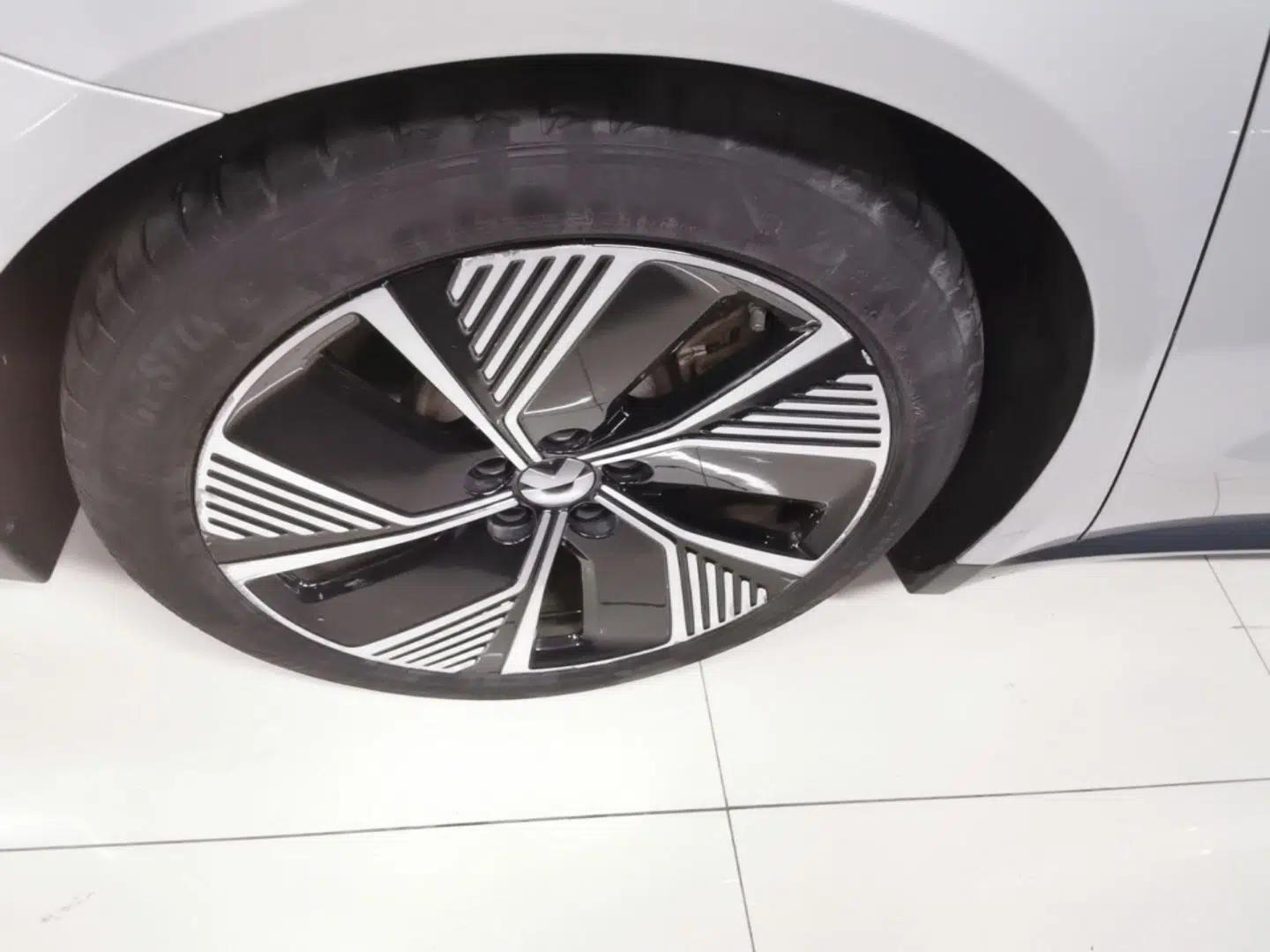Nio ET7 2022 100kWh First Edition — миниатюра 10