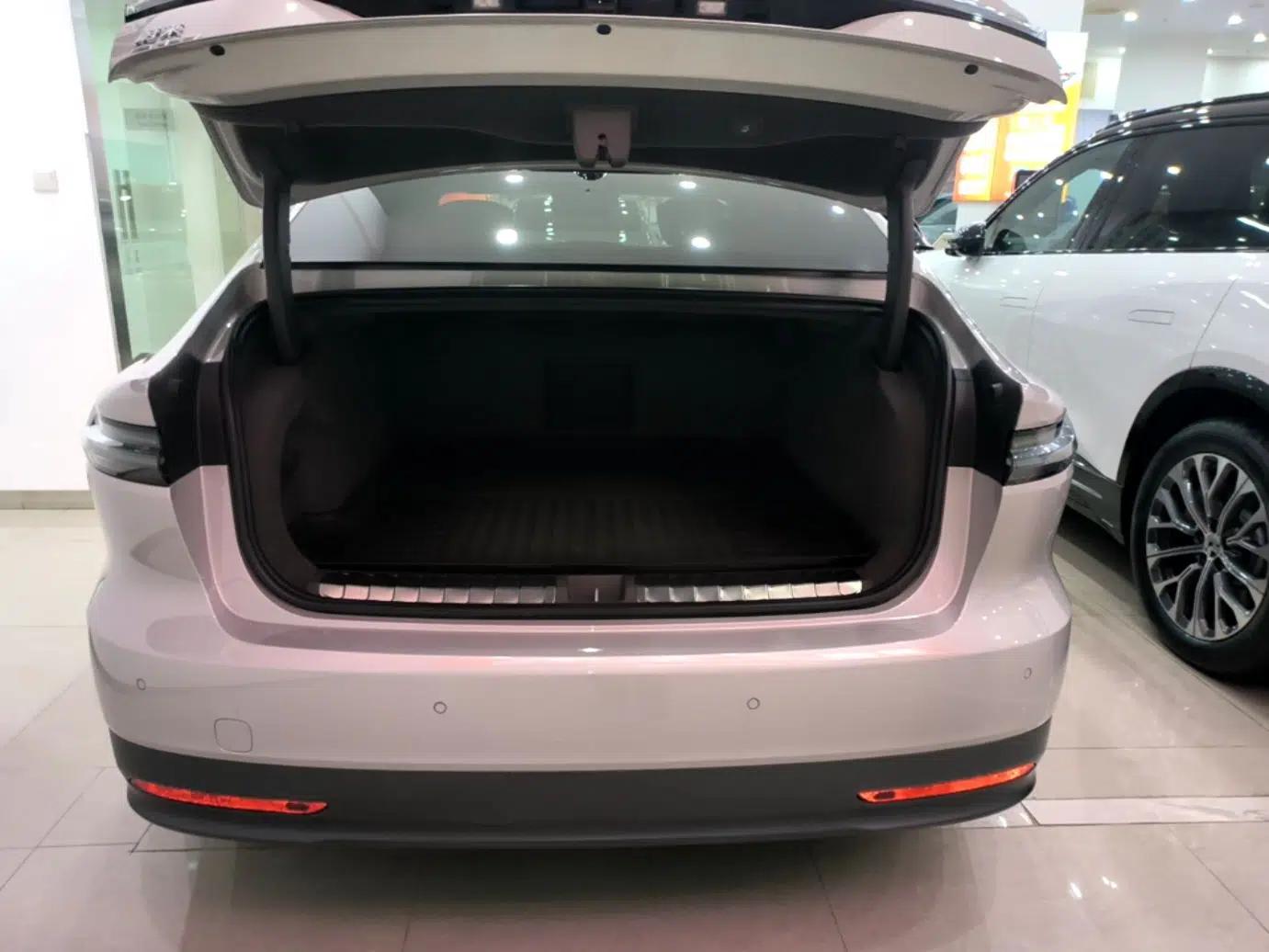 Nio ET7 2022 100kWh First Edition — миниатюра 22