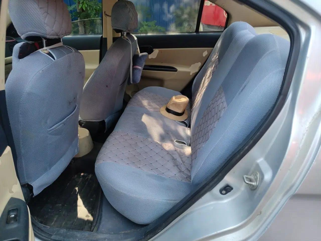 Hyundai Accent 2011 1.4 Manual Economy Version — миниатюра 18