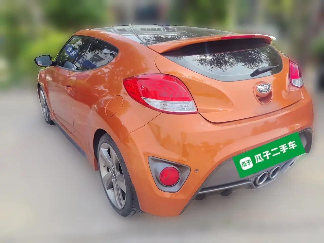 Hyundai Veloster 2012 1.6T Automatic Luxury Edition — миниатюра 4
