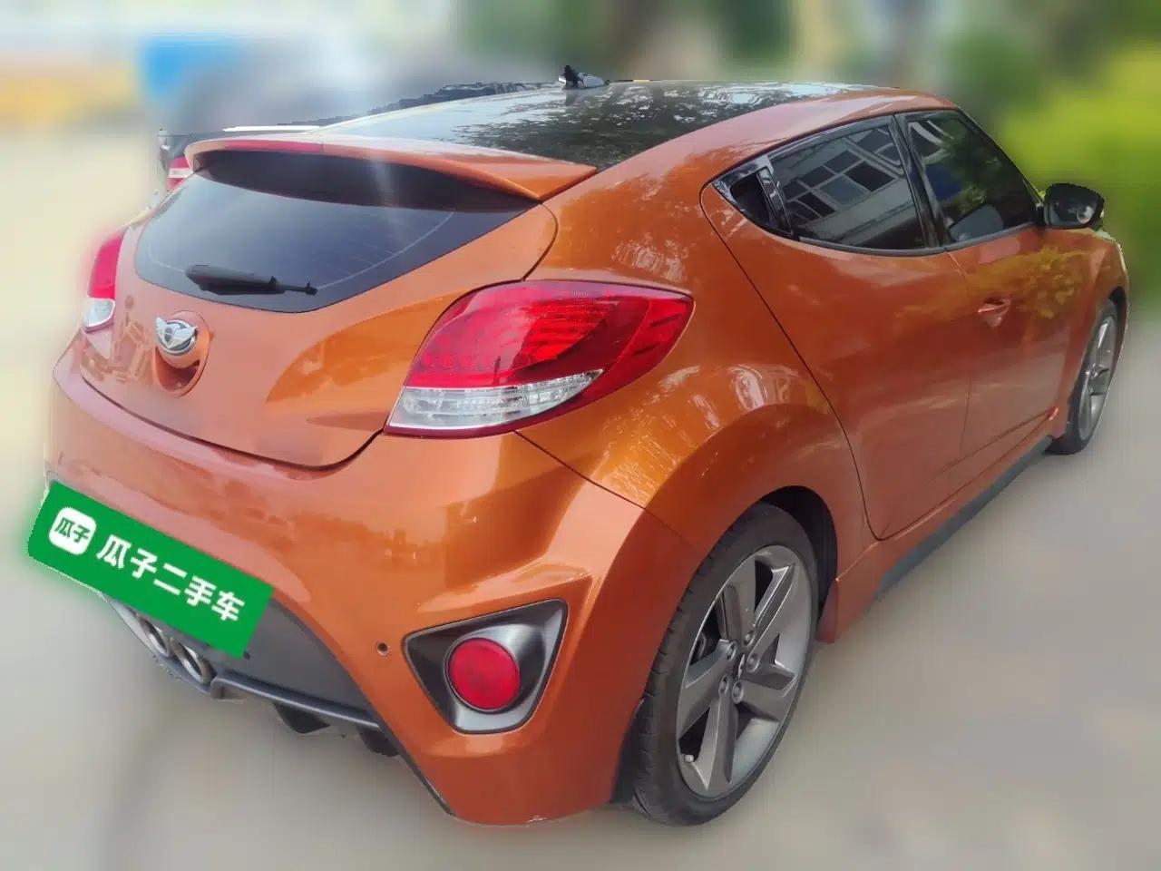 Hyundai Veloster 2012 1.6T Automatic Luxury Edition — миниатюра 6