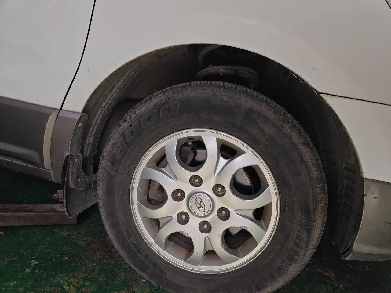 Hyundai H-1 Starex 2011 2.4L Luxury Edition — миниатюра 8