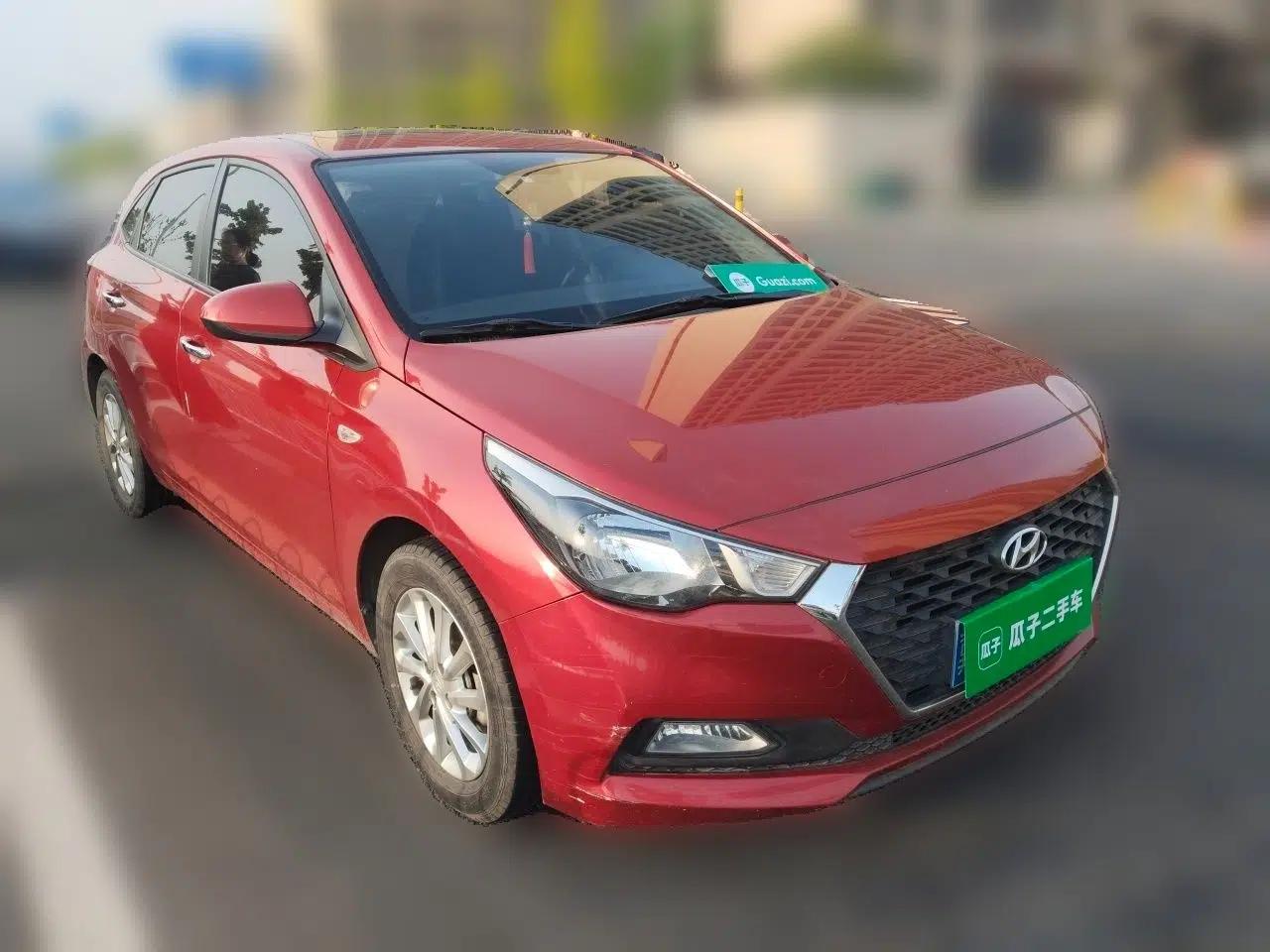 Hyundai Verna RV 2017 1.4L Automatic Sport Version National Emission Standard V — миниатюра 3