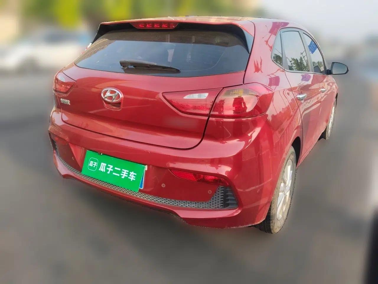 Hyundai Verna RV 2017 1.4L Automatic Sport Version National Emission Standard V — миниатюра 6