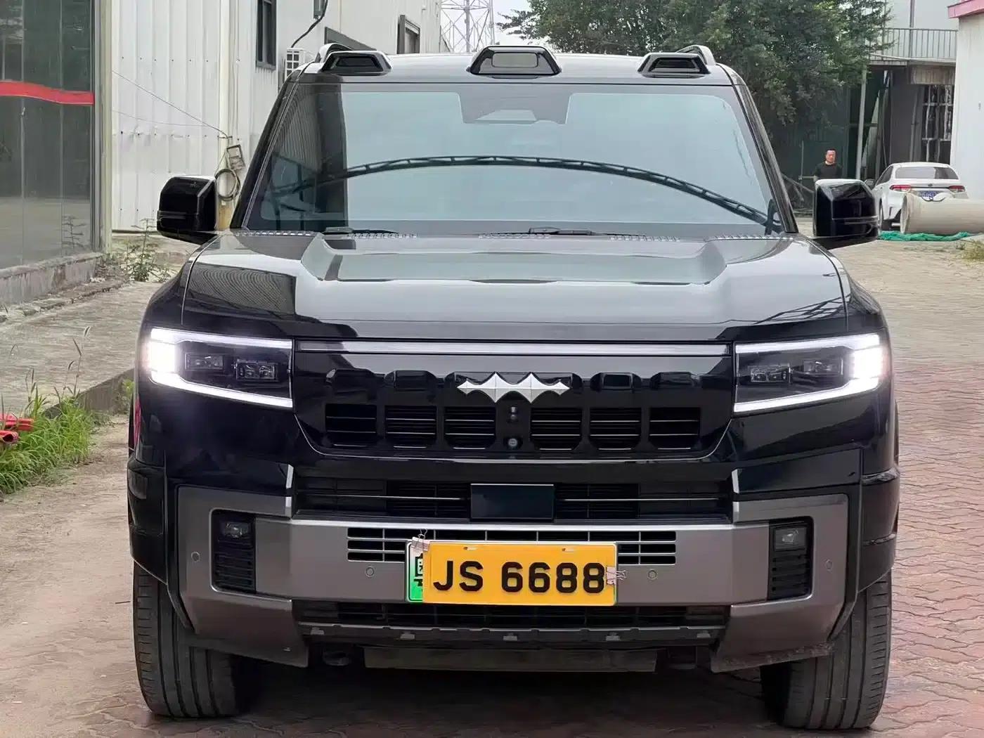 Leopard 8 2025 Smart & Brave Flagship Edition 7-Seater — миниатюра 2