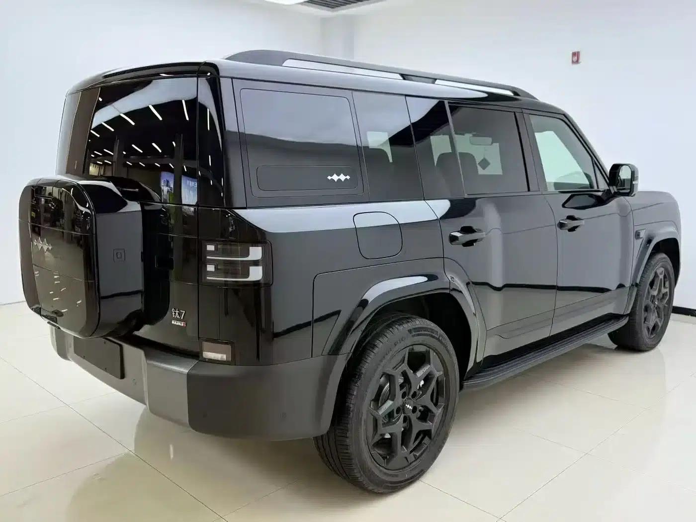 Titanium 7 2025 Model 190KM 4WD Ultra Edition — миниатюра 7