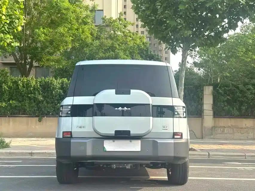 Titanium 7 2025 Model 190KM 4WD Ultra Edition — миниатюра 8